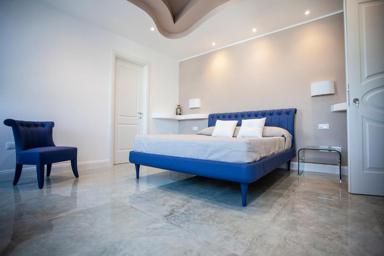 Отель Cavalieri D'Oro Luxury House Анцио Экстерьер фото