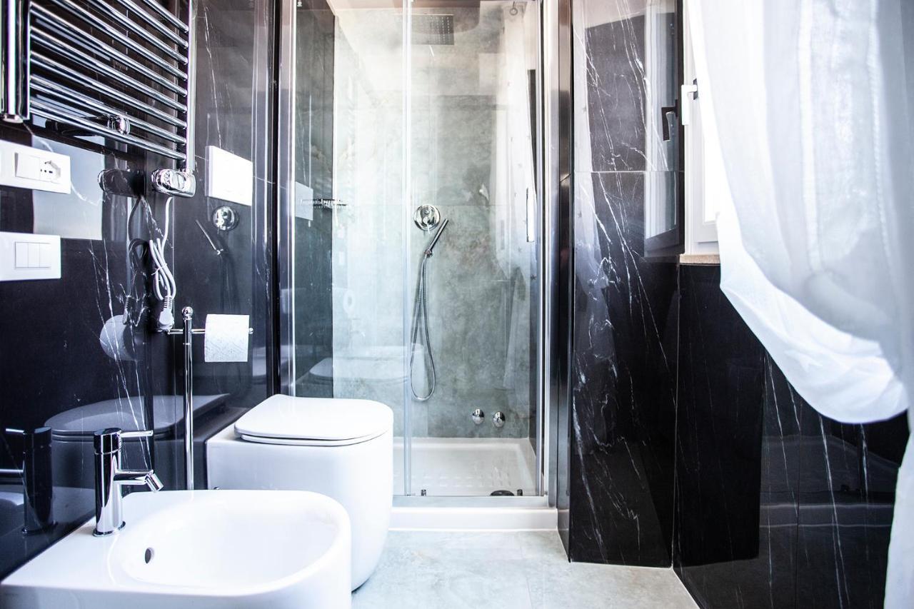 Отель Cavalieri D'Oro Luxury House Анцио Экстерьер фото