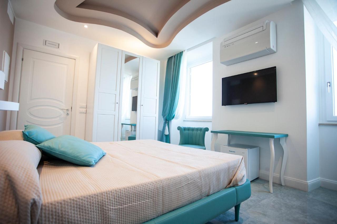 Отель Cavalieri D'Oro Luxury House Анцио Экстерьер фото